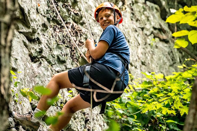 Group Rock Climbing in Interstate Park