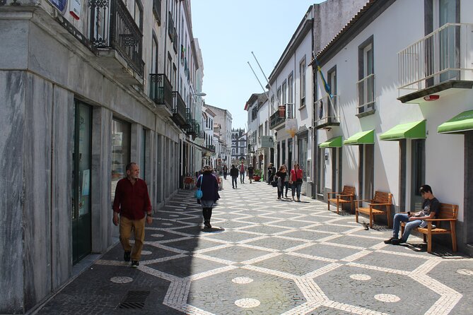 Half-Day Food Tour in Ponta Delgada With Breakfast - Tour Overview