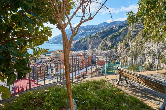 Hiking Experience – Ravello & Path of the Lemons