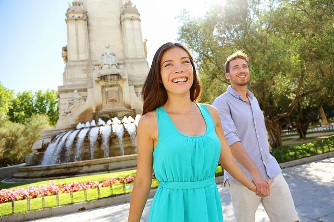 Honeymoon Photo Shoot in Madrid
