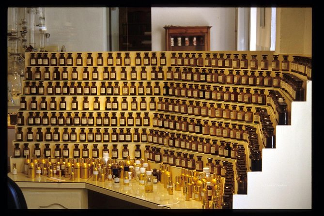 In the Secret of Perfumes and Flowers-Private Tour Full Day-