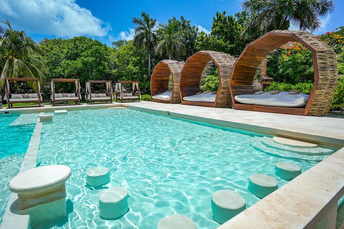 Isla Mujeres Adventure – Luxury Yatch Shared & Private Beach Club