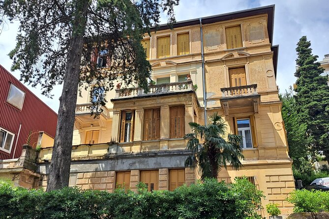 Istria, Opatija and Hum Unique Private Tour From Zagreb