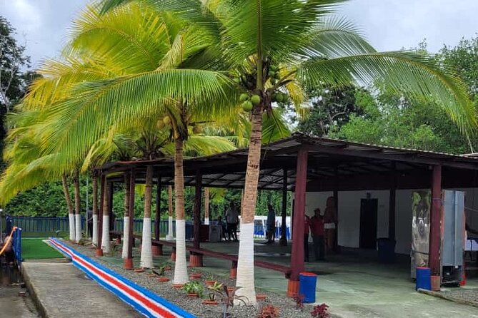 Jaguar Rescue Center & Tortuguero Canal