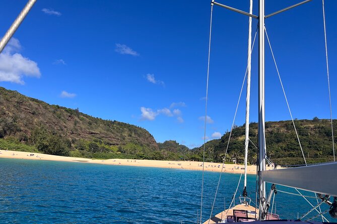 Kanoa Yacht Charter: 2-Hour Sail off Waikiki - What to Expect on Your Sailing Adventure