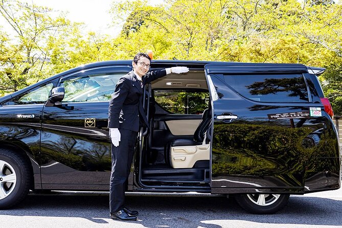 Kansai Airport to or From Kobe City Private Taxi Transfers