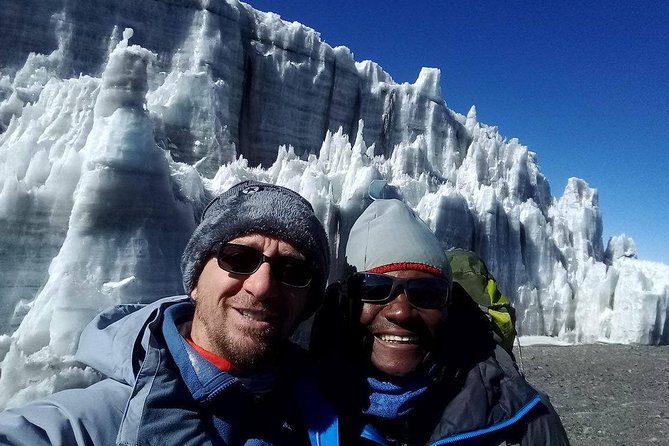 Kilimanjaro-Trekking Rongai Route 7 Days / 6 Nights