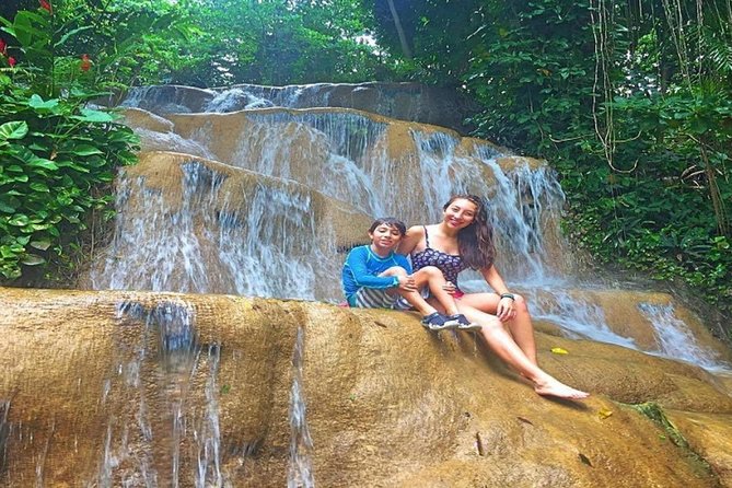 Konoko Falls and Park Private Tour With Hotel Pickup