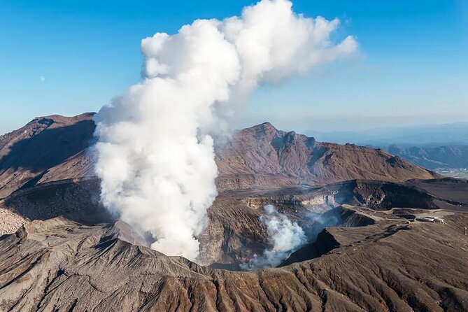 Kumamoto Castle Kusasenri Aso Crater and Aso Boys Scenic Train