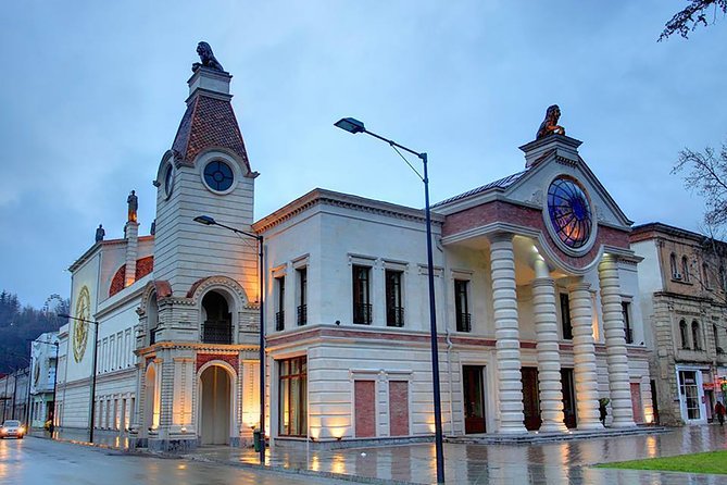 Kutaisi Walking Tour With Private Guide