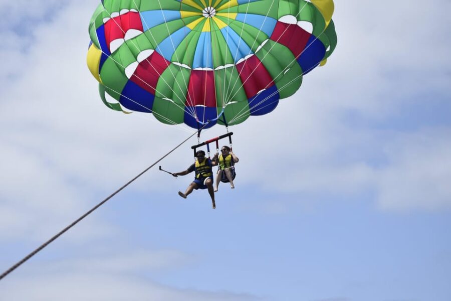 Lanzarote: Parasailing Adventure in Puerto Del Carmen