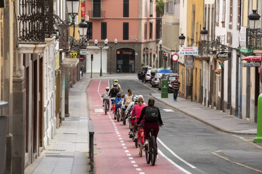 Las Palmas De Gran Canaria: Guided City Tour by Bike - Tour Overview