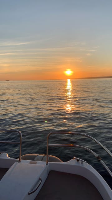 Marseille: Aperitif by Boat From the Old Port