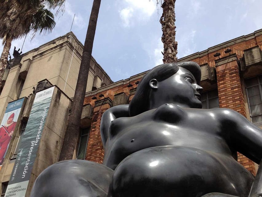 Medellin City Tour, 5 Hours With Art Book Included