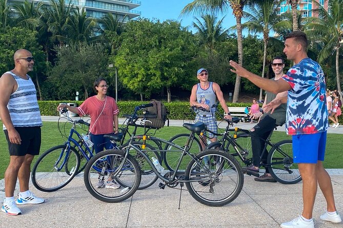 Miami Beach Art Deco & Hidden Gems Bike Tour With Local Historian