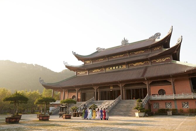 Ninh Binh 2D1N Excursion From Hanoi by Limousine