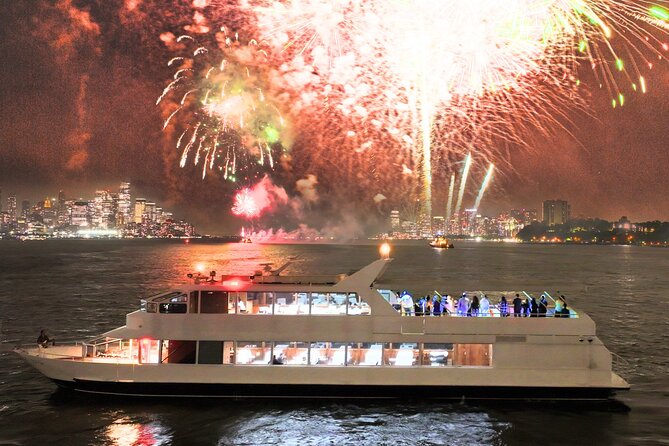 NYC New Years Eve Dinner Cruise With Music and Open Bar - Delicious Dining Experience: Specialty Food Stations