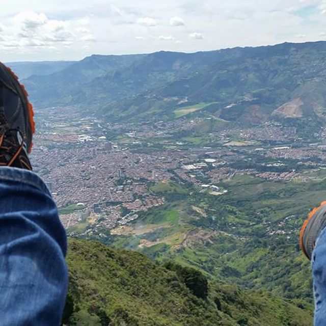 Paragliding the Andes From Medellín