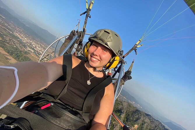 Paramotoring in Vang Vieng