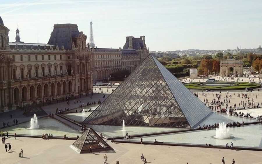 Paris: Private Full or Half-Day Sightseeing Tour With Local - Tour Overview and Pricing