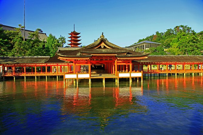 Peaceful Hiroshima & Miyajima UNESCO 1 Day Bus Tour