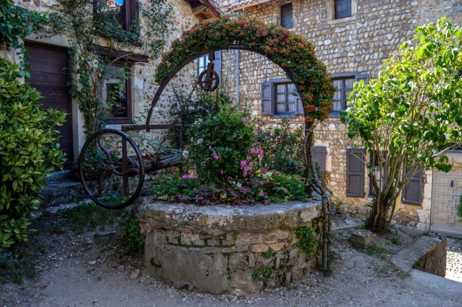 Pérouges: Private Guided Tour of the Medieval Village