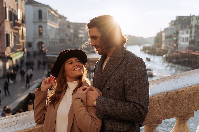 Photography Experience for Couples in Venice - Meeting and End Points