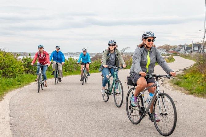Portland Bicycle Tour With 5 Lighthouse Stops and XL Lobster Roll