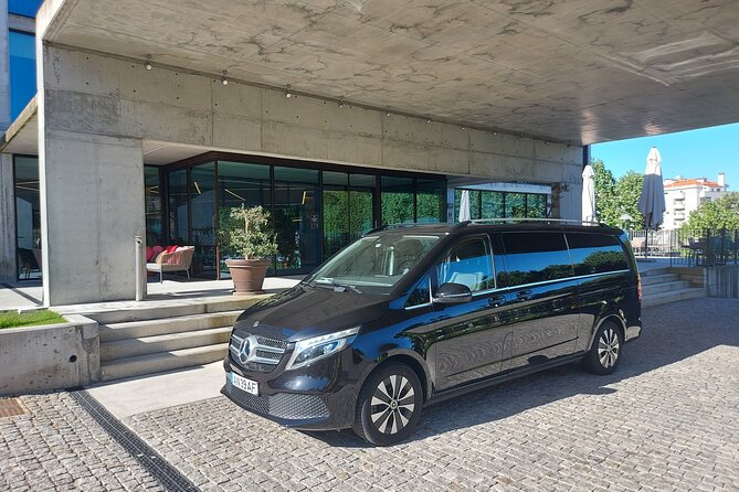 Private Airport Transfer From Porto to Guimarães