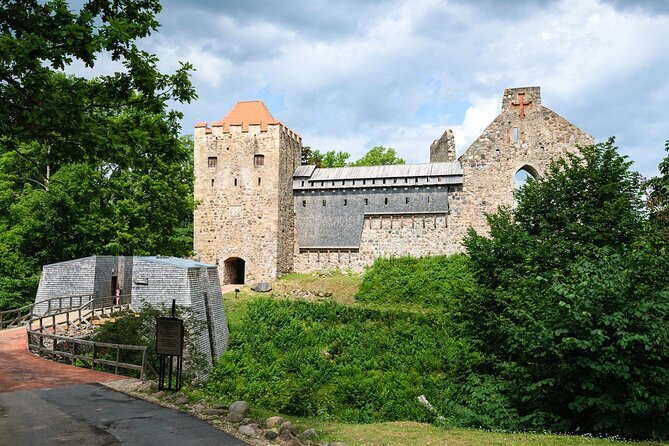 Private Full-Day Hiking Tour in Sigulda and Gauja National Park