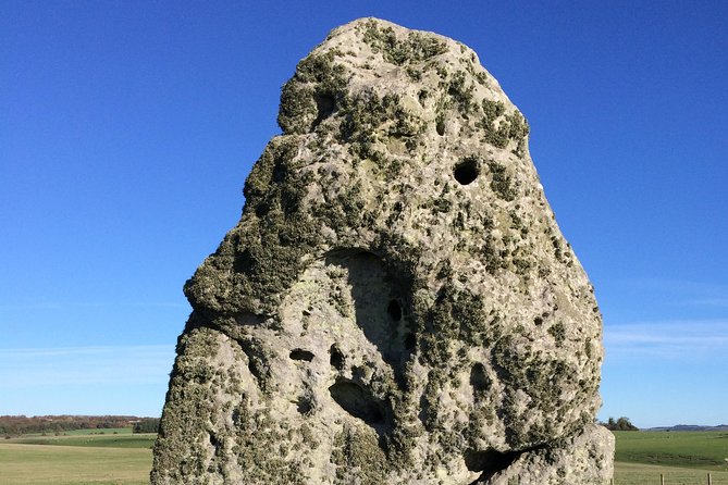 Private Full-Day Tour of Stonehenge and Bath From London