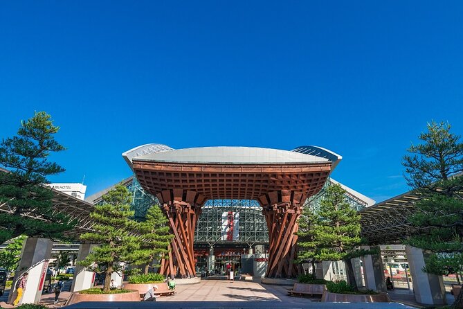 Private Half-Day Kanazawa Walking Tour and Historical Photo Spot - Tour Overview
