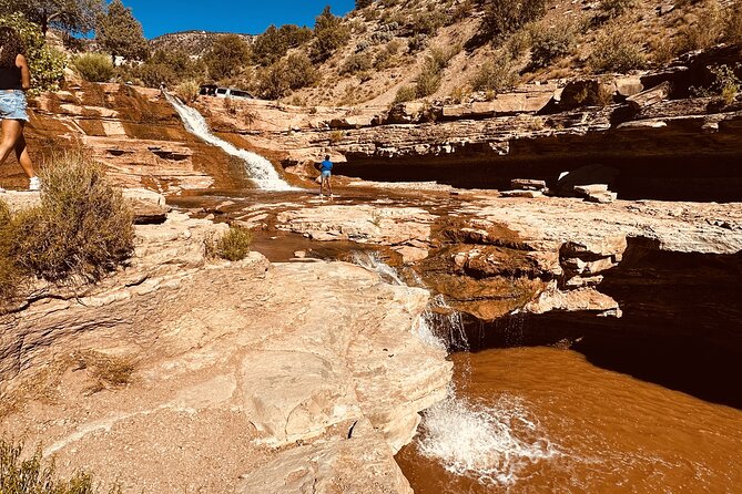 Private Jeep Ride to Toquerville Falls