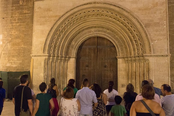 Private Night Tour of Myths and Legends Under the Moon of Valencia