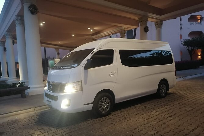 Private One Way SJD Airport Transfer to Cabo San Lucas