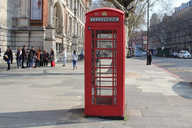 Private Round Trip Airport Transfer Heathrow to South Kensington