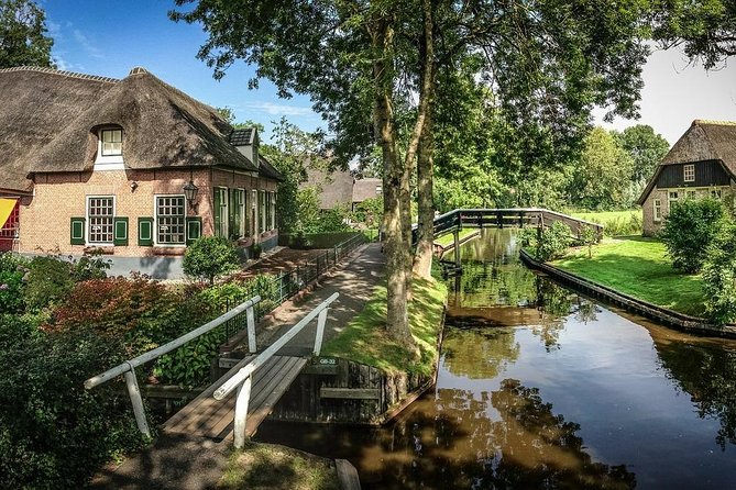 Private Sightseeing Tour to Giethoorn Dutch Venice From Amsterdam