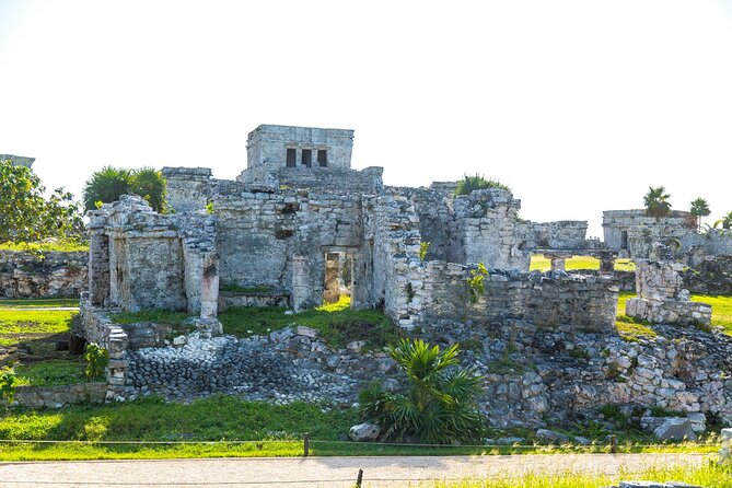 Private Tour to Tulum Ruins, Swim With Turtles and Cenote Cave