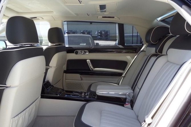 Private Transfer: Barajas Adolfo Suárez Airport (MAD) to Madrid - Transfer Pricing and Options