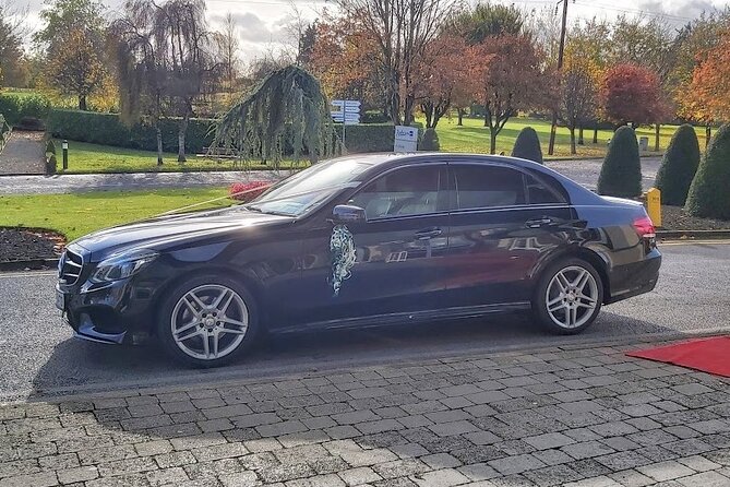 Private Transfer Between DUBLIN & ADARE | Premium Vehicles