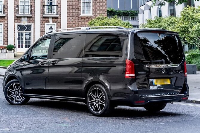 Private Transfer From Berlin Train Station to Berlin City by Van