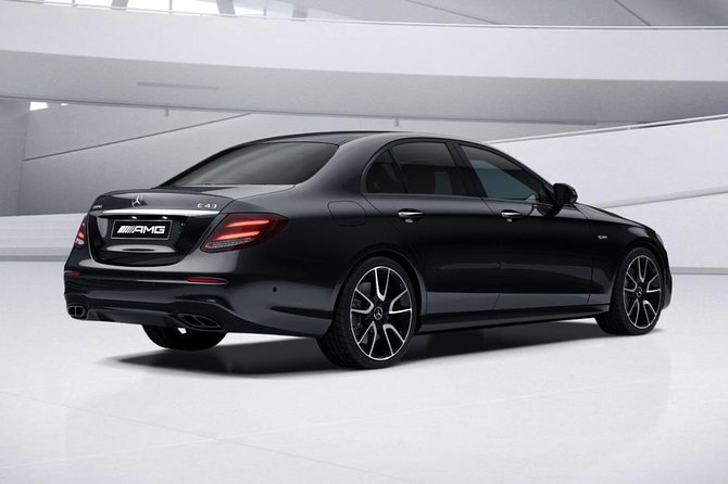 Private Transfer: MRS Airport to Marseille in Business Car