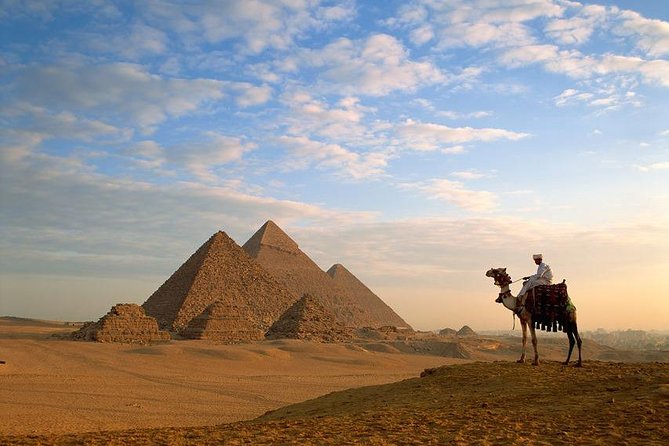 Private Trip to Pyramids of Giza, Sakkara & Memphis