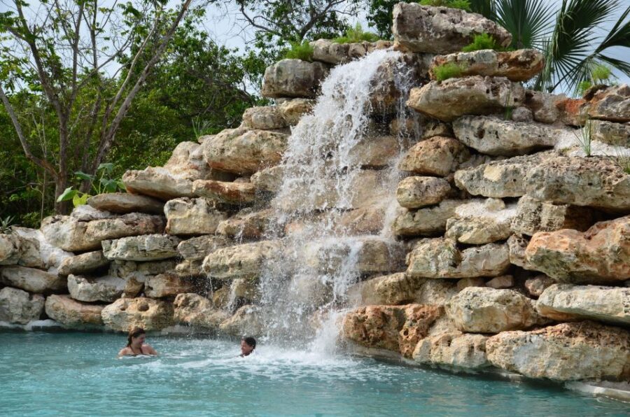 Punta Cana: Bávaro Adventure Park Horse Riding & Waterfalls