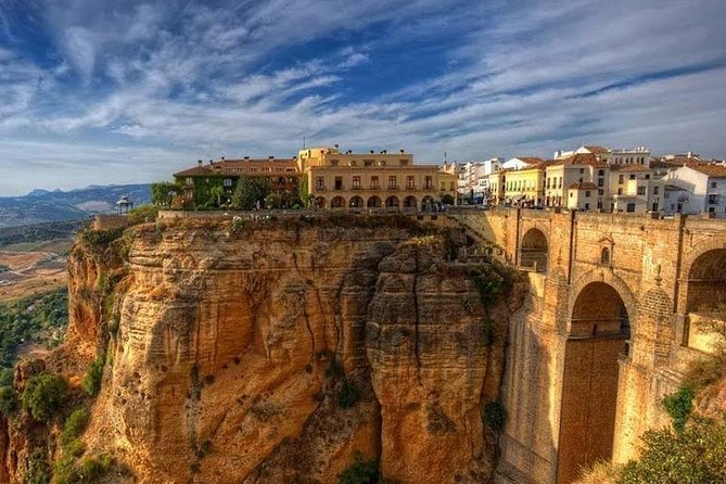 Ronda and the White Village of Arcos De La Frontera Private Tour From Cadiz