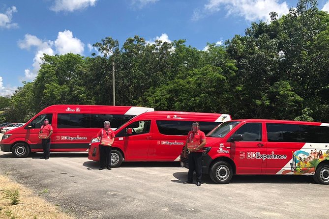 Round Trip Private Transfer Van-Airport-Hotel-Airport-Puerto Morelos