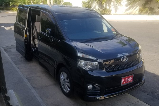 Runaway Bay Airport Transfer