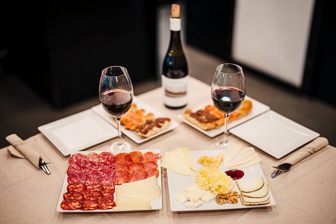 Sagrada Familia Ham, Cheese and Wine Experience