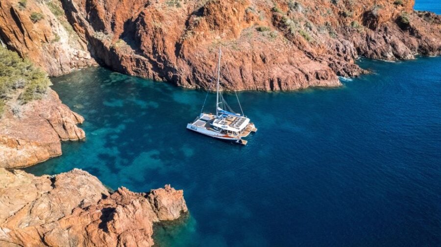 Saint-Raphaël: Golden Island Afternoon Cruise With Drinks