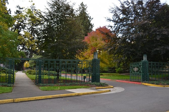Self-Guided Scavenger Hunt: Eugene Waddle Around Campus - Overview of the Scavenger Hunt